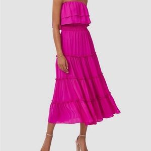 Elegant Pink Tiered Women's 1 state strapless dress